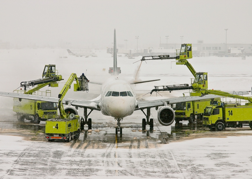 Защита воздушного судна от наземного обледенения